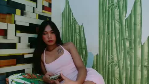 Snapshot of sexyhornyts4u chatting on 11/08/25, 12:05 sexyhornyts4u online show from 11/08/25, 12:05