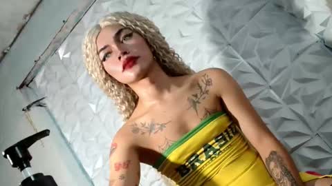 Snapshot of sexyhotbabe18 chatting on 03/02/26, 03:41 sexyhotbabe18 online show from 03/02/26, 03:41