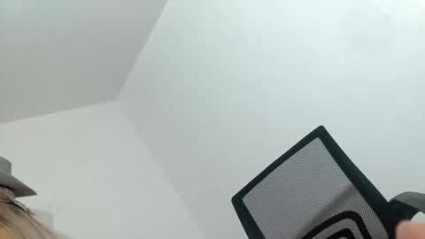 Snapshot of sexyhotbabe18 chatting on 03/10/26, 08:47 sexyhotbabe18 online show from 03/10/26, 08:47