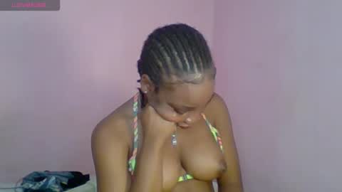 Snapshot of sexyhotbody_haileyxx chatting on 09/11/25, 01:39 Hailey online show from 09/11/25, 01:39