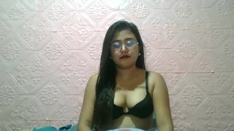Snapshot of sexyjessa20 chatting on 07/06/26, 05:26 sexyjessa20 online show from 07/06/26, 05:26