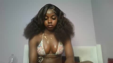 Snapshot of sexykitten200 chatting on 03/21/26, 05:16 SexyKitty online show from 03/21/26, 05:16