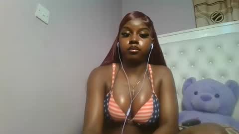 Snapshot of sexykitten200 chatting on 04/07/26, 07:14 SexyKitty online show from 04/07/26, 07:14