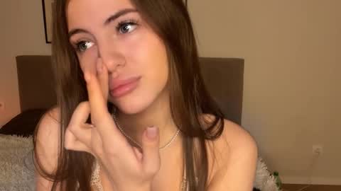 Snapshot of sexylabubu chatting on 11/08/25, 09:35 arya online show from 11/08/25, 09:35