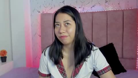 laura online show from 10/24/25, 02:13