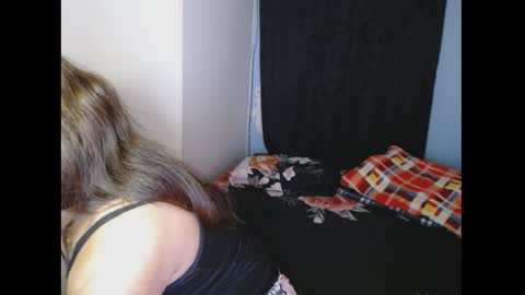Snapshot of sexyloba_ chatting on 01/01/25, 02:30 sexyloba independent model online show from 01/01/25, 02:30