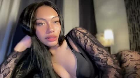Snapshot of sexylovesappira chatting on 03/27/26, 08:30 maxine online show from 03/27/26, 08:30