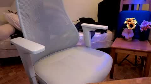Vincent Vega online show from 06/19/26, 10:24