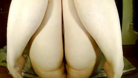 Snapshot of sexymayagold chatting on 04/14/26, 08:42 Squirty Maya Gold online show from 04/14/26, 08:42