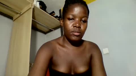 sexymelanin001 online show from 10/18/25, 07:25