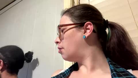 Snapshot of sexymilf42088 chatting on 03/09/25, 03:22 sexymilf42088 online show from 03/09/25, 03:22