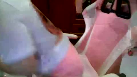 Snapshot of sexymisss24 chatting on 06/04/26, 09:37 sexymisss24 online show from 06/04/26, 09:37