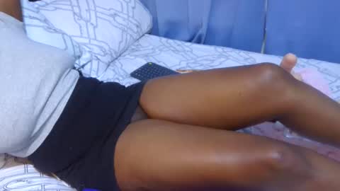 Snapshot of sexymompie chatting on 01/29/25, 09:33 CANDY online show from 01/29/25, 09:33