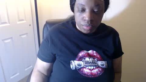 SexyMona online show from 04/28/26, 07:57