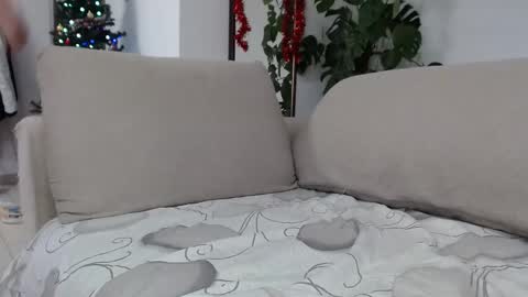 Snapshot of sexymuscle26 chatting on 12/22/24, 12:38 Adrian online show from 12/22/24, 12:38
