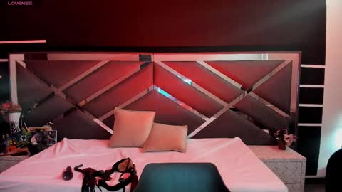 N A F online show from 09/19/25, 08:20