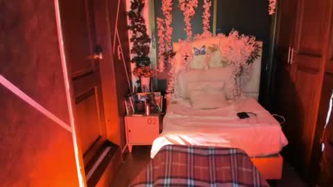 N A F online show from 10/16/25, 07:26