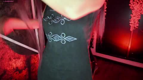 N A F online show from 11/07/25, 07:36