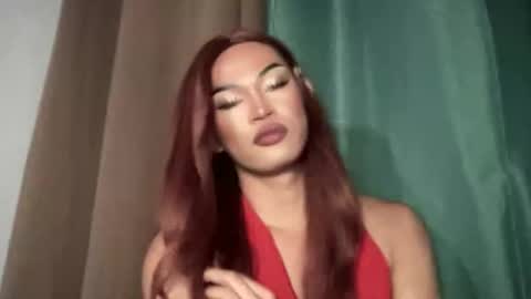 Snapshot of sexynakedweapon chatting on 05/14/26, 03:30 LIEZEL online show from 05/14/26, 03:30