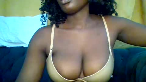 Snapshot of sexynatasha46 chatting on 02/02/25, 05:26 natasha online show from 02/02/25, 05:26