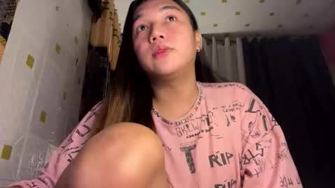 Snapshot of sexynaughty_samantha chatting on 09/16/25, 05:52 Samantha online show from 09/16/25, 05:52