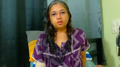 Snapshot of sexyniharika chatting on 09/28/25, 09:36 Niharika online show from 09/28/25, 09:36