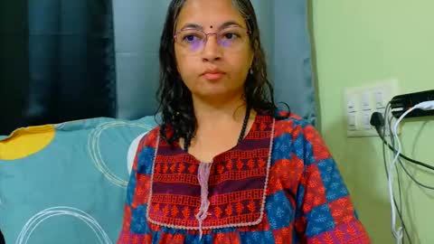 Snapshot of sexyniharika chatting on 10/11/25, 07:40 Niharika online show from 10/11/25, 07:40