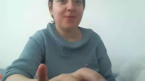 Snapshot of sexynyu18 chatting on 03/08/26, 06:39 Alex online show from 03/08/26, 06:39