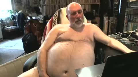 Snapshot of sexyolbear chatting on 02/07/25, 02:58 Grizz Lee Bear online show from 02/07/25, 02:58