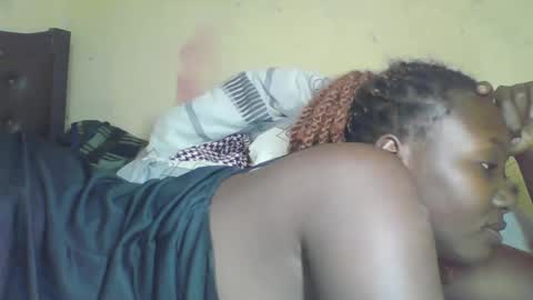 Snapshot of sexypamm chatting on 12/02/25, 06:47 sexypamm online show from 12/02/25, 06:47