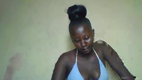 Snapshot of sexypamm chatting on 12/20/25, 07:10 sexypamm online show from 12/20/25, 07:10