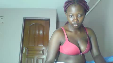 Snapshot of sexypamm chatting on 02/09/26, 03:32 sexypamm online show from 02/09/26, 03:32