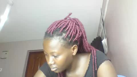 Snapshot of sexypamm chatting on 03/06/26, 04:09 sexypamm online show from 03/06/26, 04:09