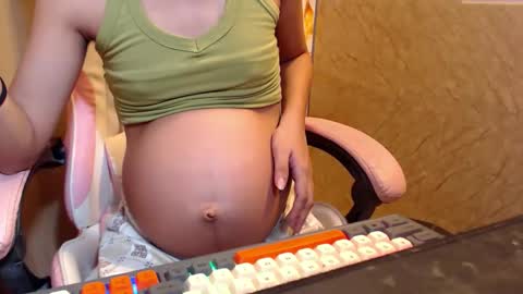 Snapshot of sexypinayirish chatting on 02/28/26, 08:26 IRISH online show from 02/28/26, 08:26