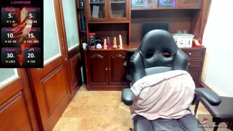 R A C H E L online show from 11/14/25, 12:15