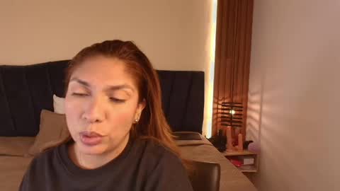 Snapshot of sexyrachel_ chatting on 04/24/26, 12:18 R A C H E L online show from 04/24/26, 12:18