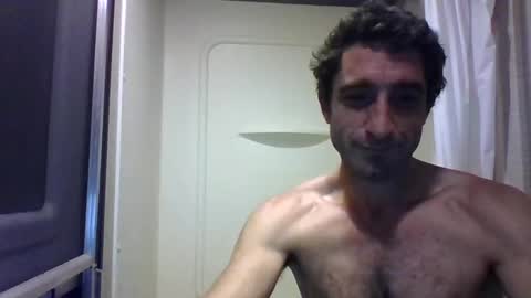 Snapshot of sexyrents chatting on 12/22/24, 04:28 sexyRENTS online show from 12/22/24, 04:28