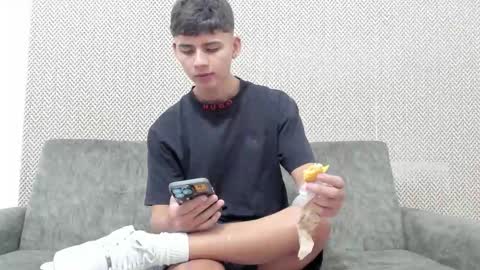 MATIAS-18   THIAHO -18  MAX-19  NICOKALY-19  CAIN-19   MOD ESTEBAN online show from 11/08/25, 01:55