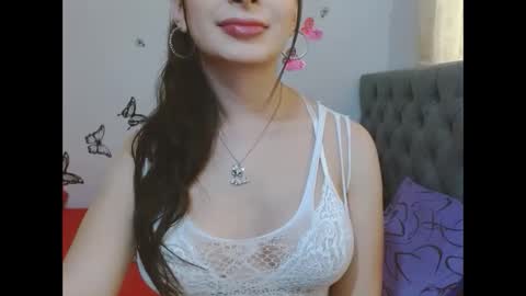 Venus Independent Model online show from 04/05/26, 07:44