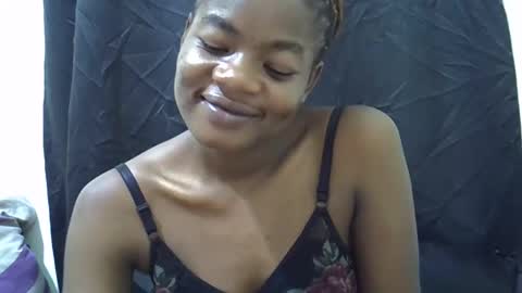 Snapshot of sexyshaz22 chatting on 03/11/26, 09:54 sexyshaz22 online show from 03/11/26, 09:54