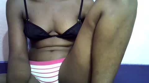 Snapshot of sexyshaz22 chatting on 03/27/26, 07:14 sexyshaz22 online show from 03/27/26, 07:14