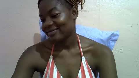 Snapshot of sexyshaz22 chatting on 04/03/26, 09:46 sexyshaz22 online show from 04/03/26, 09:46