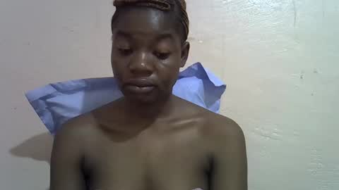 Snapshot of sexyshaz22 chatting on 04/06/26, 03:15 sexyshaz22 online show from 04/06/26, 03:15