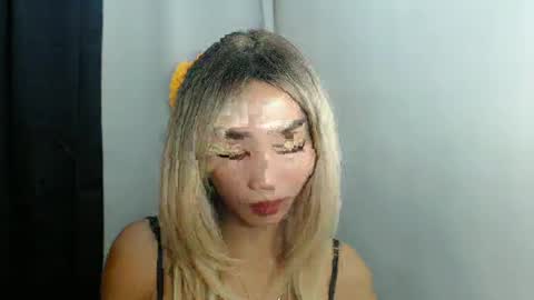 Snapshot of sexyshinixx chatting on 03/11/25, 02:18 sexyshinixx online show from 03/11/25, 02:18