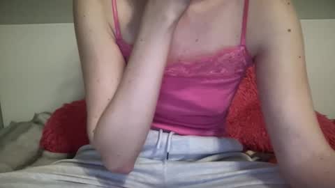 Snapshot of sexyskylar2016 chatting on 04/18/26, 01:53 Sexy Skylar online show from 04/18/26, 01:53