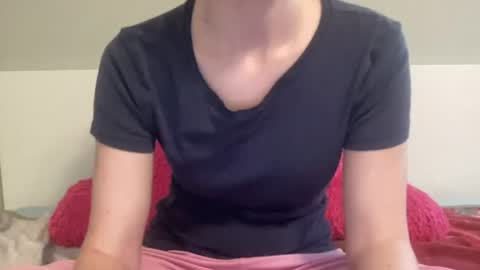 Snapshot of sexyskylar2016 chatting on 06/15/26, 08:22 Sexy Skylar online show from 06/15/26, 08:22
