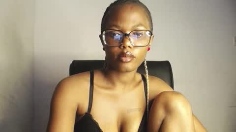 Darkskinned Rae online show from 03/27/26, 10:53