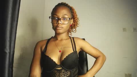 Darkskinned Rae online show from 05/12/26, 09:45