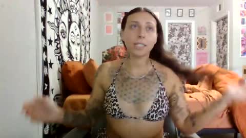 Snapshot of sexytatslut369 chatting on 06/12/26, 06:51 sexytatslut369 online show from 06/12/26, 06:51