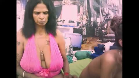 sexyva4u2luv online show from 11/01/25, 07:54